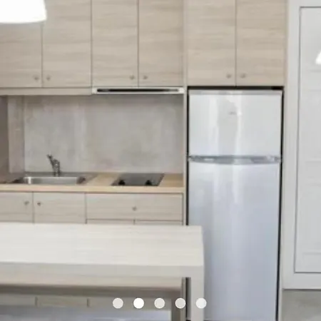 アパート Three Stars カルパトス