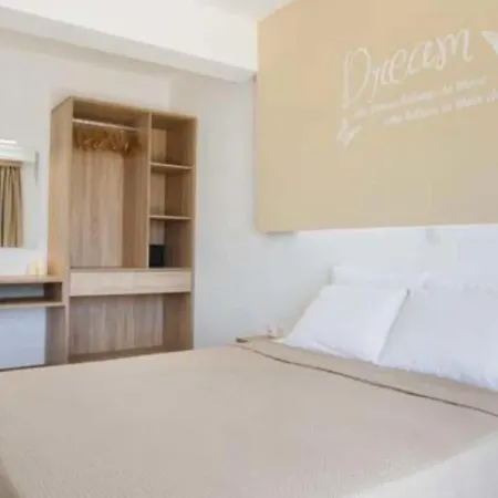 Three Stars Apartamento Kárpatos