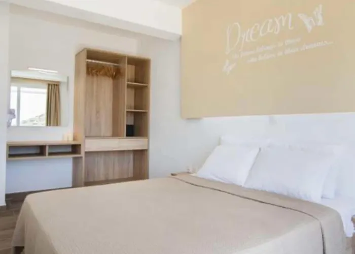 Three Stars Апартаменты Карпатос